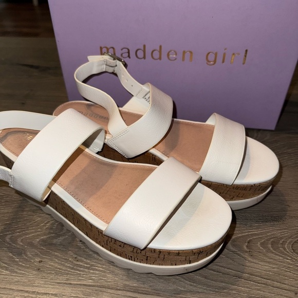 Madden Girl White and Tan Platform Sandals - Picture 2 of 6